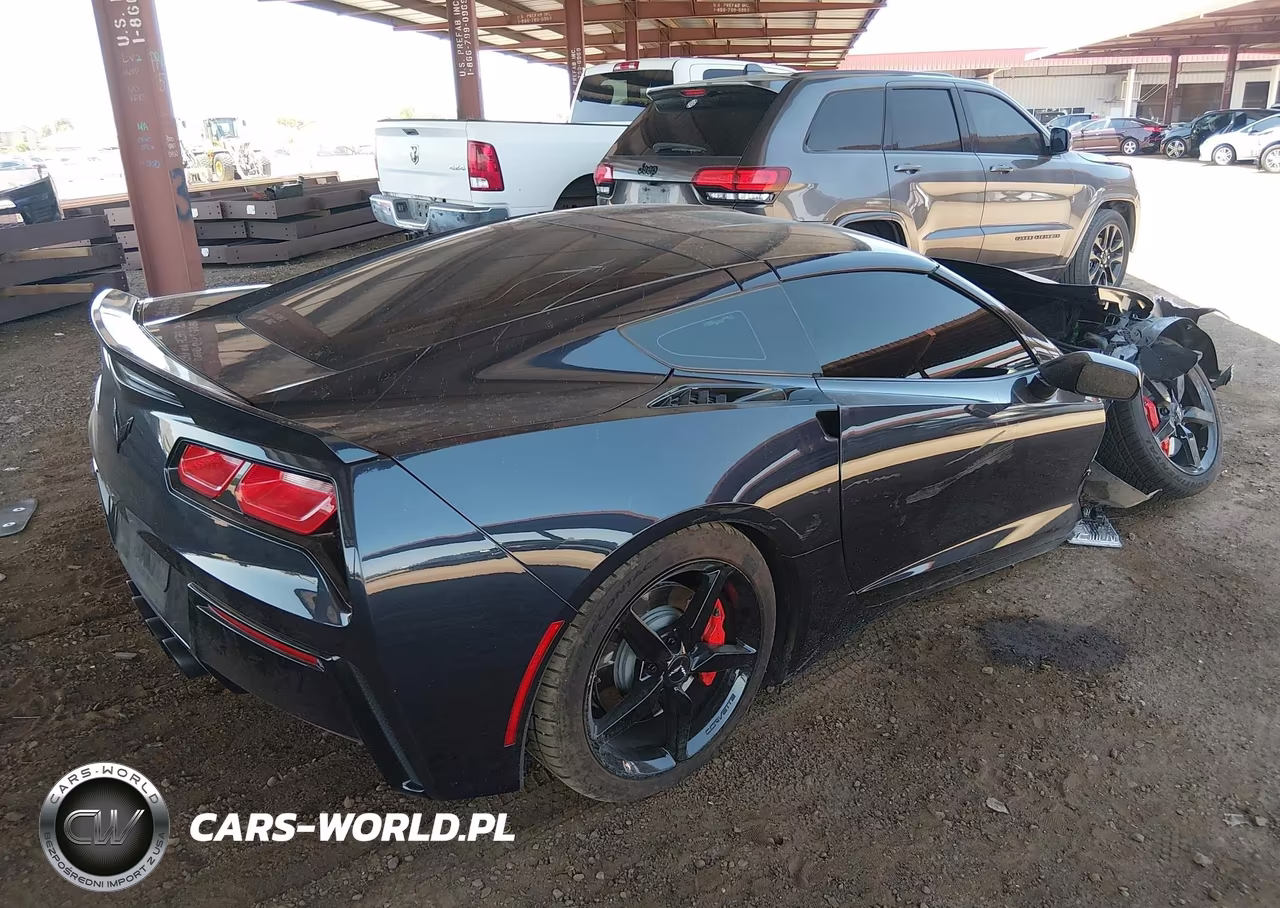 2014 Chevrolet Corvette Stingray VIN:1G1YF2D76E5118755 - 4
