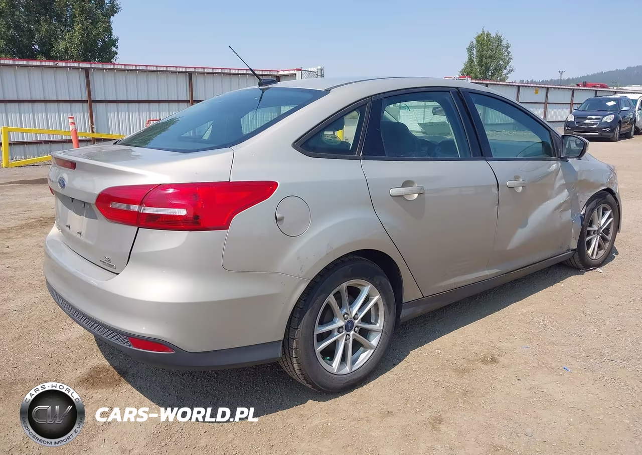 2015 FORD FOCUS SE VIN:1FADP3F28FL201388 - 4