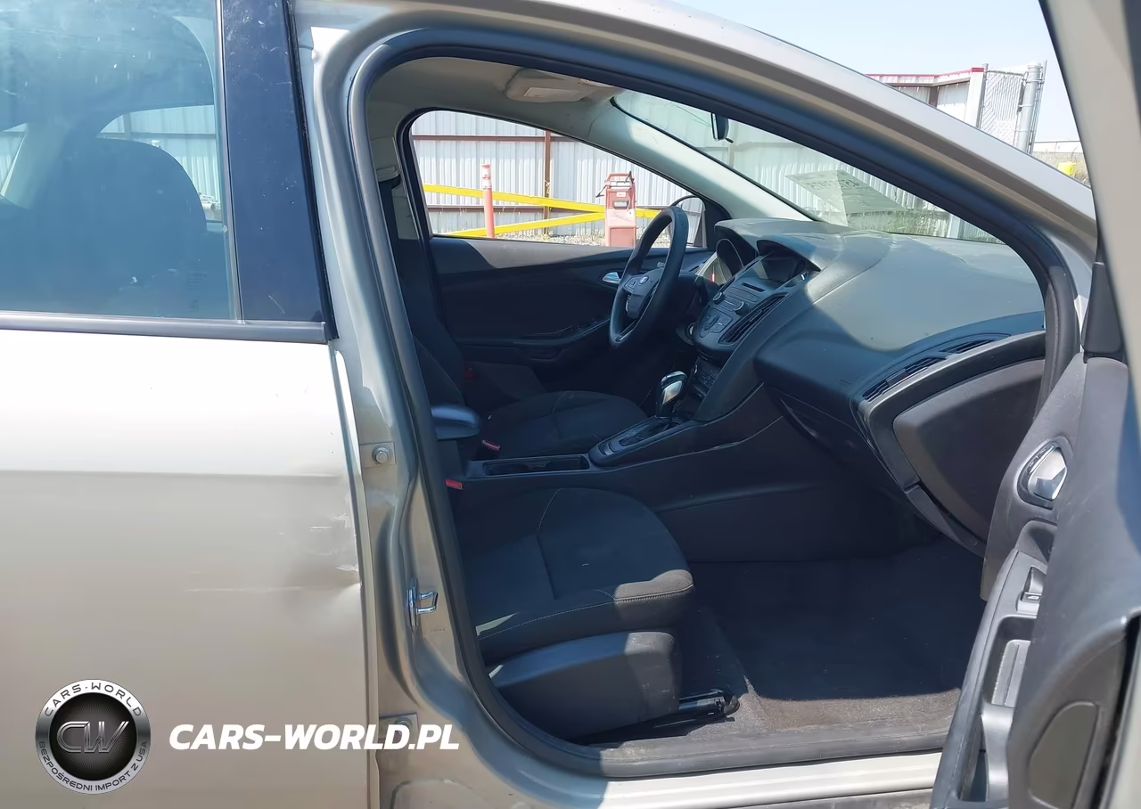 2015 FORD FOCUS SE VIN:1FADP3F28FL201388 - 5