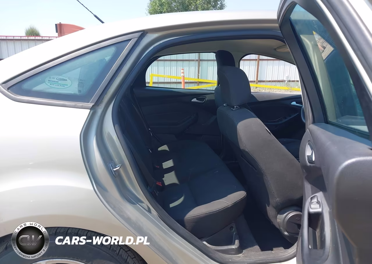 2015 FORD FOCUS SE VIN:1FADP3F28FL201388 - 8