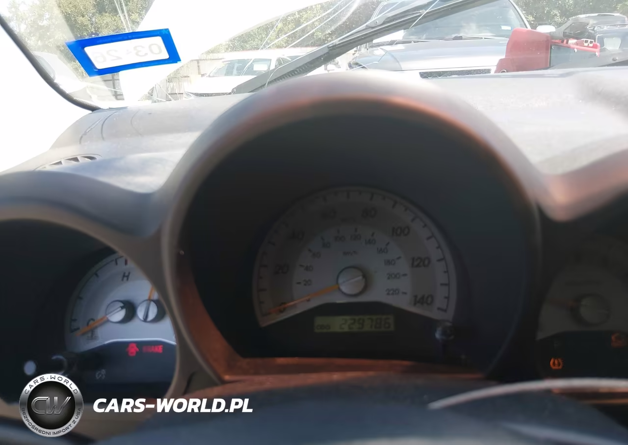 2007 Scion Tc VIN:JTKDE167570183556 - 7