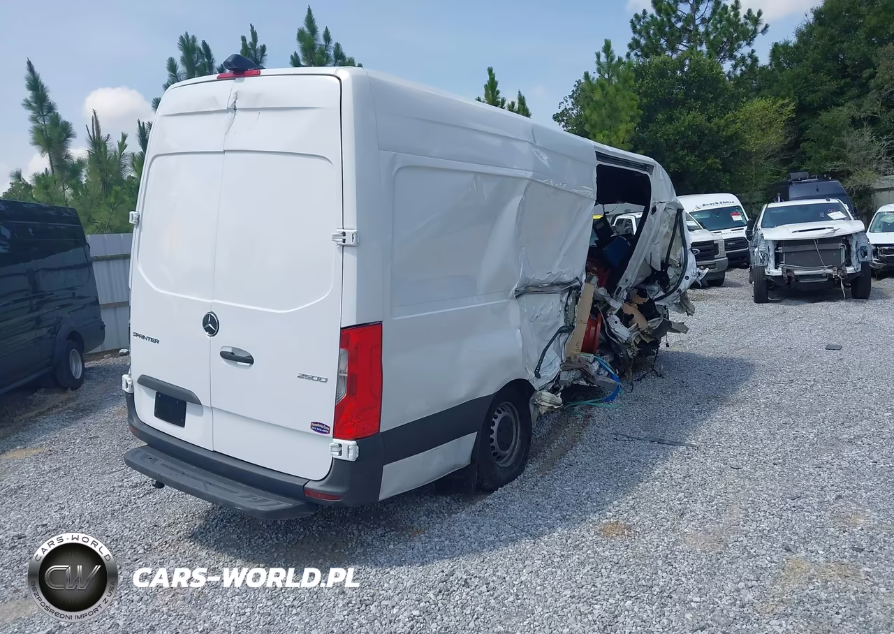 2023 Nissan Sprinter 2500 VIN:W1Y40CHY4PT144734 - 4