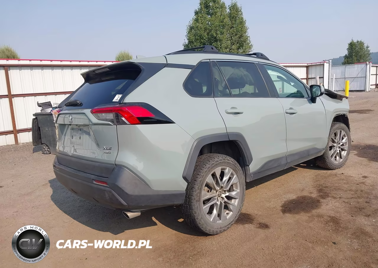 2022 Toyota Rav4 Xle Premium VIN:2T3A1RFV6NW249222 - 4
