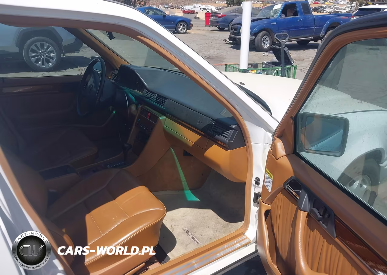 1995 Mercedes-Benz E 320 Base-320 Special VIN:WDBEA32E1SC187259 - 5