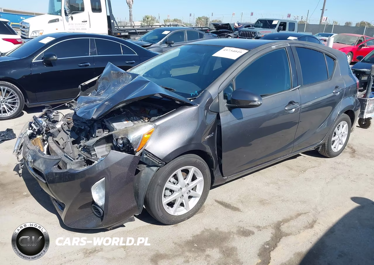 2015 Toyota Prius C Two VIN:JTDKDTB39F1104219 - 2