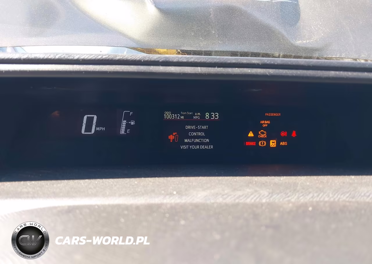 2015 Toyota Prius C Two VIN:JTDKDTB39F1104219 - 7