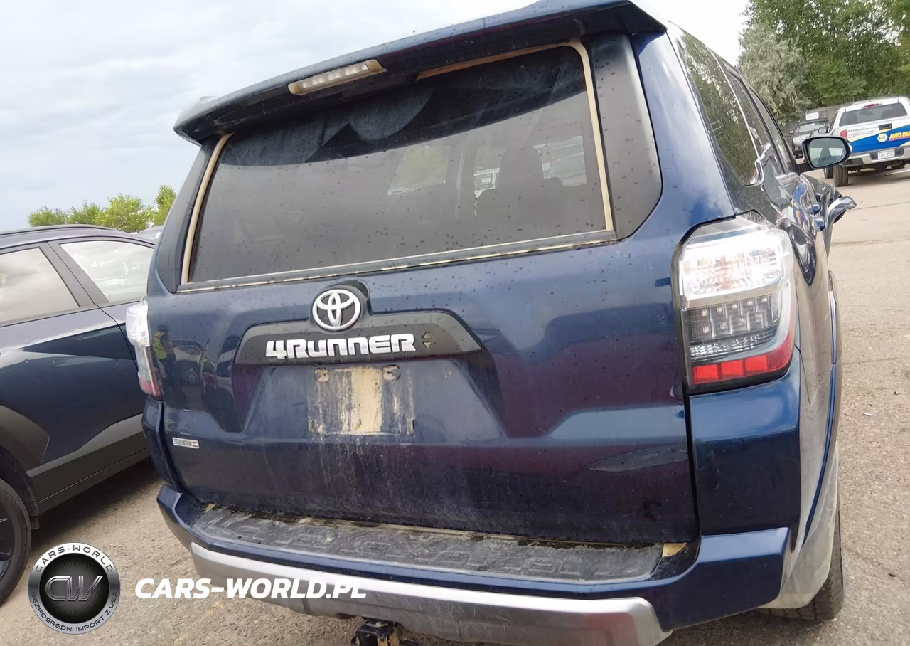 2022 Toyota 4Runner Trd Off Road Premium VIN:JTERU5JR6N6058913 - 17