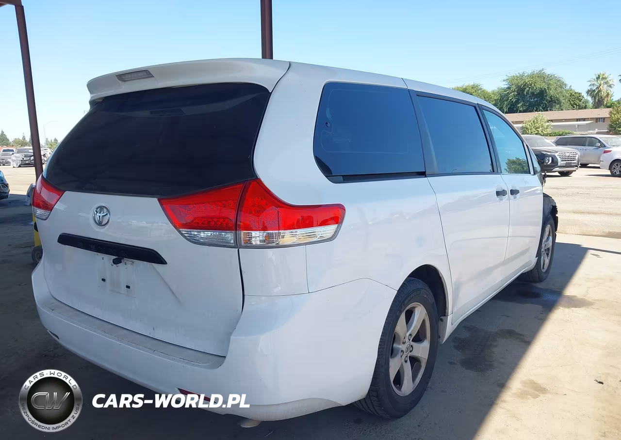 2013 Toyota Sienna L V6 7 Passenger VIN:5TDZK3DC1DS298973 - 4