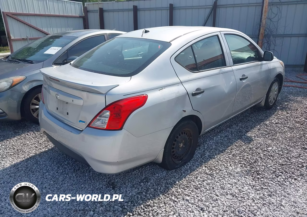 2015 Nissan Versa 1.6 S+ VIN:3N1CN7AP5FL809477 - 4
