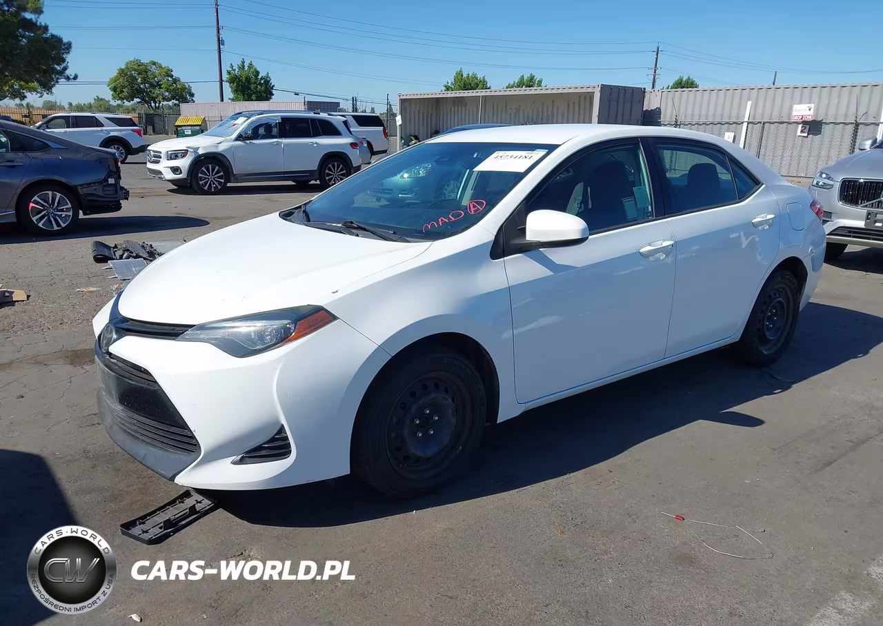 2018 Toyota Corolla Le VIN:5YFBURHE8JP783335 - 2