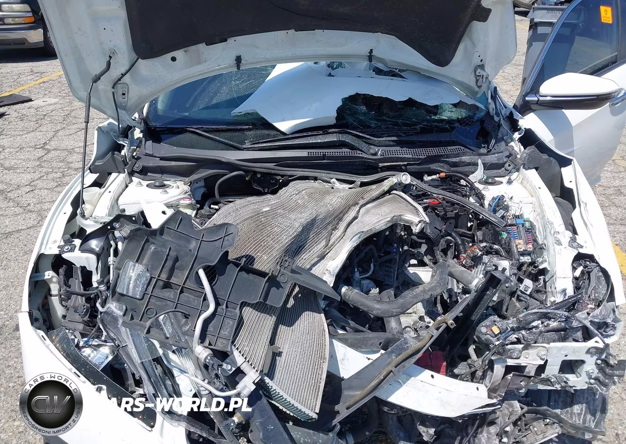 2018 Honda Civic Touring VIN:JHMFC1F94JX014410 - 10