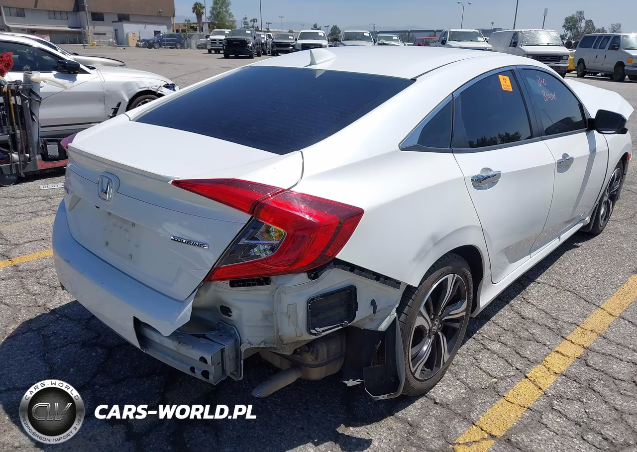 2018 Honda Civic Touring VIN:JHMFC1F94JX014410 - 4