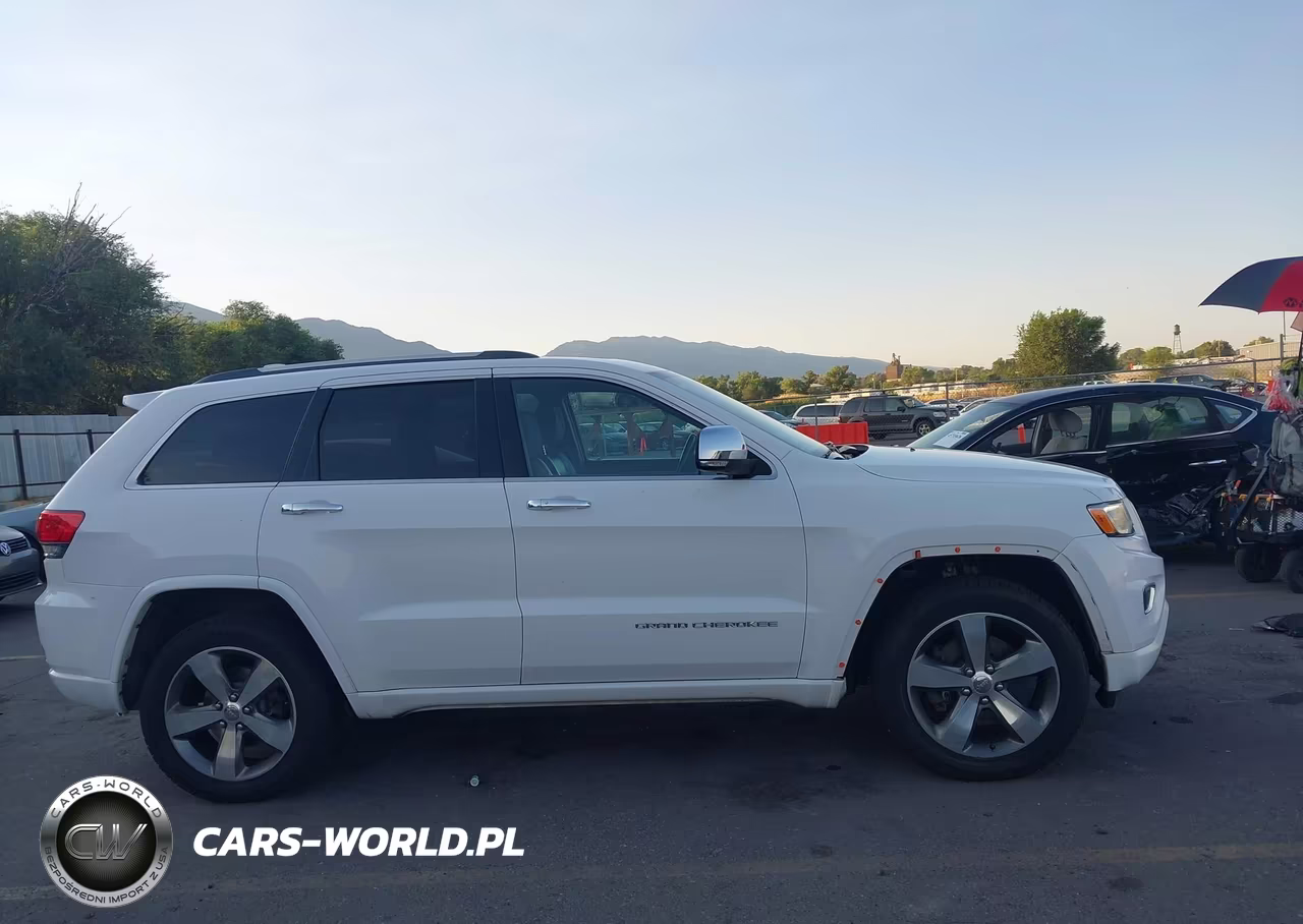 2016 Jeep Grand Cherokee Overland VIN:1C4RJFCM0GC405788 - 14