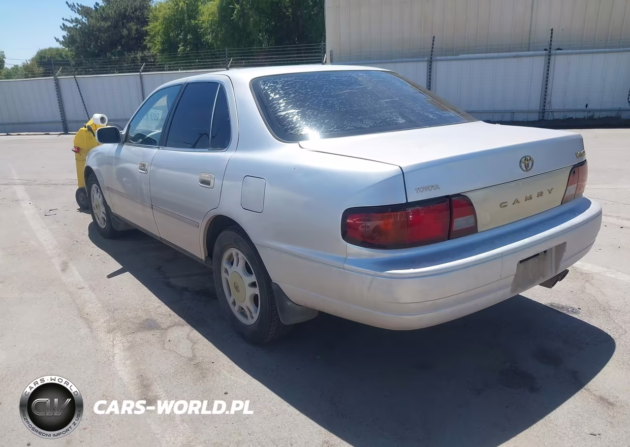 1995 Toyota Camry Xle VIN:JT2GK13EXS0116467 - 3