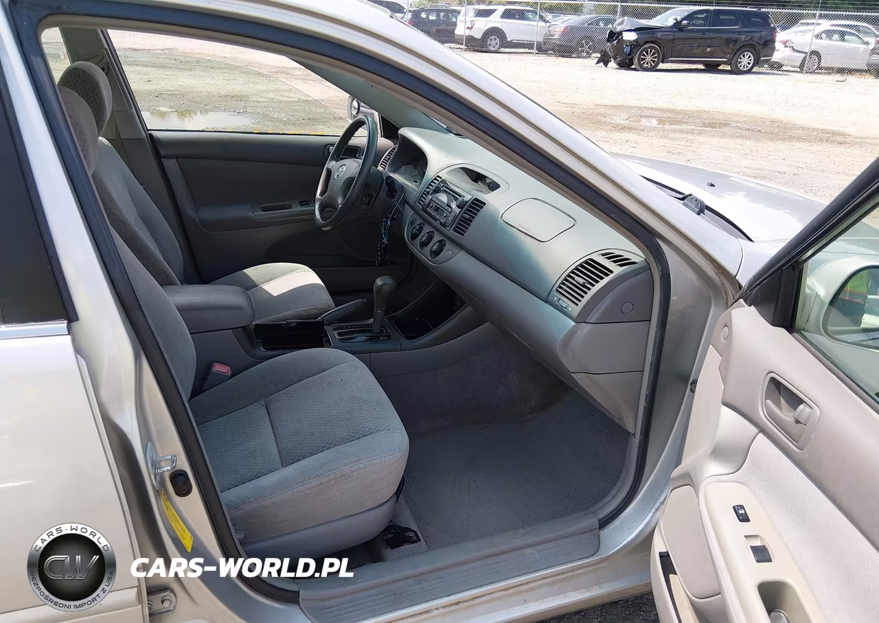 2004 Toyota Camry Le V6 VIN:4T1BF30K84U078935 - 5