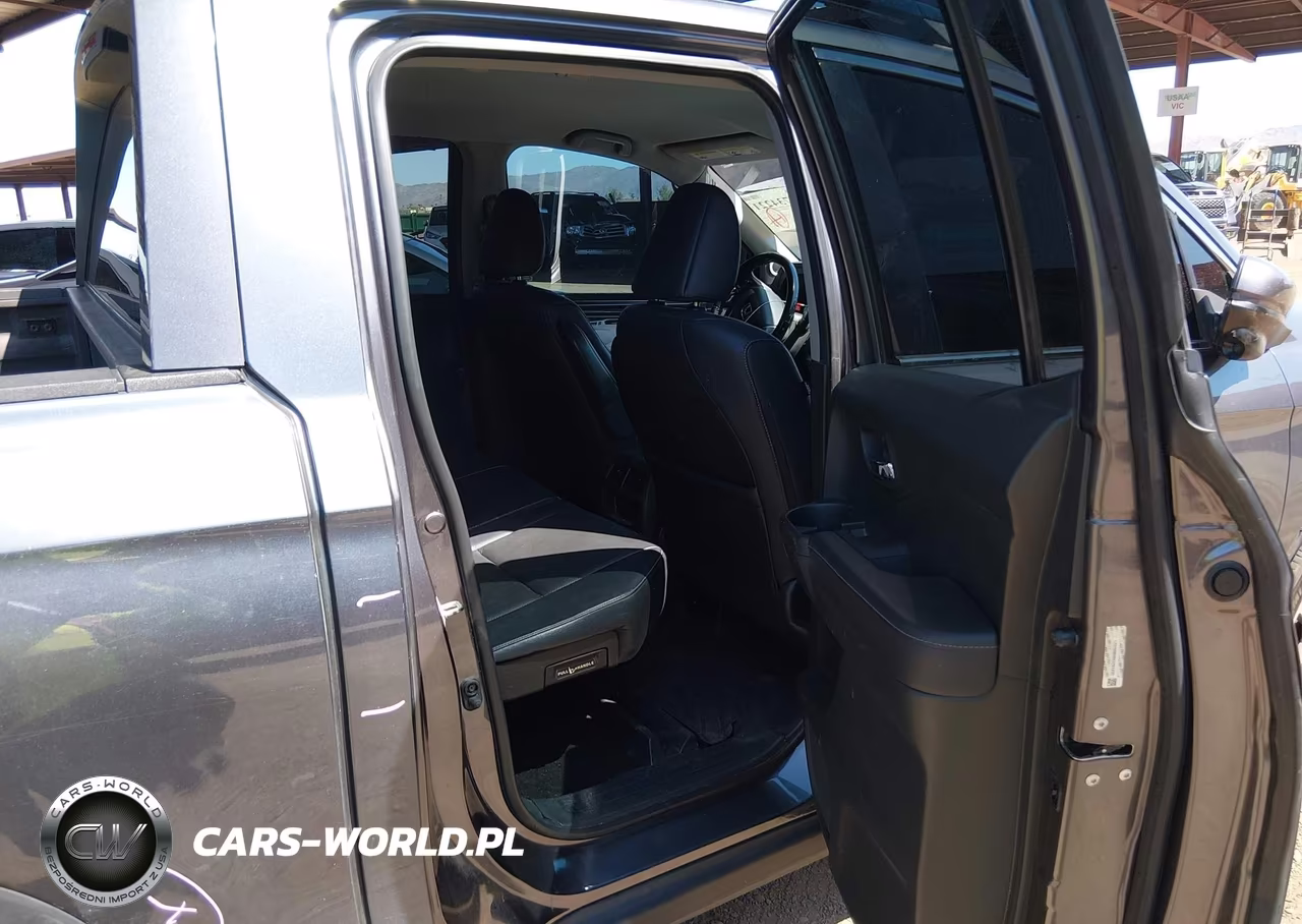 2017 Honda Ridgeline Rtl-T VIN:5FPYK2F69HB007621 - 8