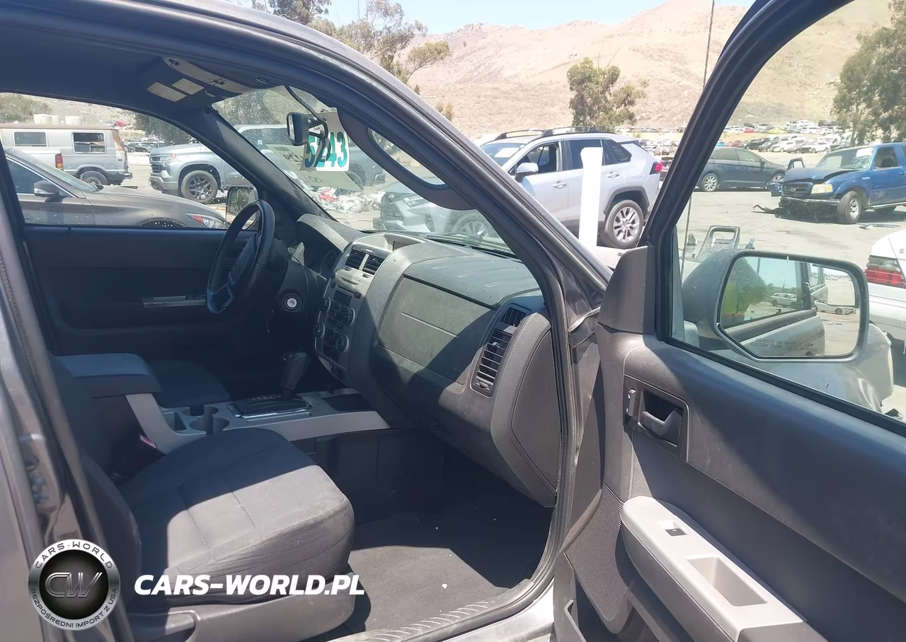 2011 Ford Escape Xlt VIN:1FMCU0DG5BKA98843 - 5