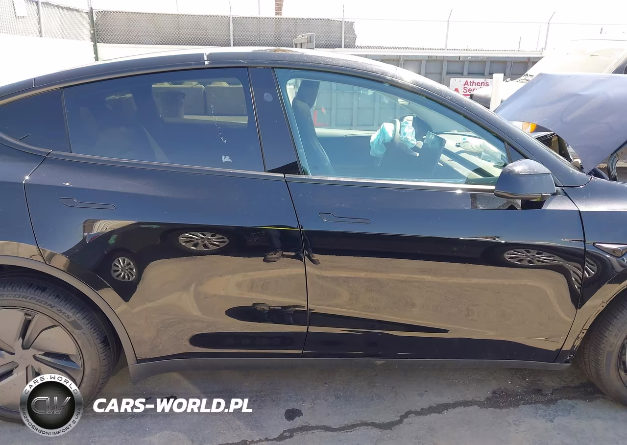 2026 Tesla Model Y All-Wheel Drive-Long Range Launch Series-Premium All-Wheel Drive VIN:7SAYGDEE4TF543614 - 13