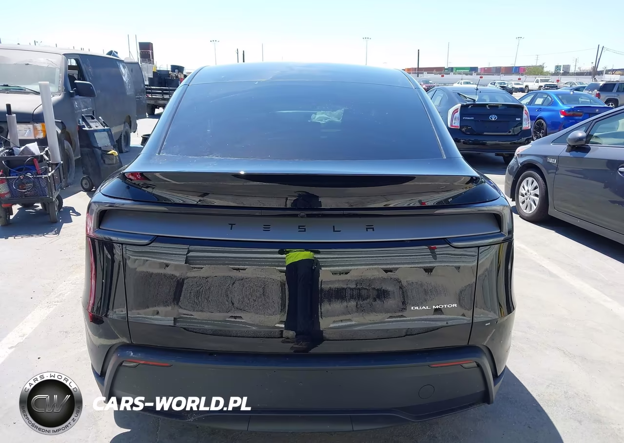 2026 Tesla Model Y All-Wheel Drive-Long Range Launch Series-Premium All-Wheel Drive VIN:7SAYGDEE4TF543614 - 16