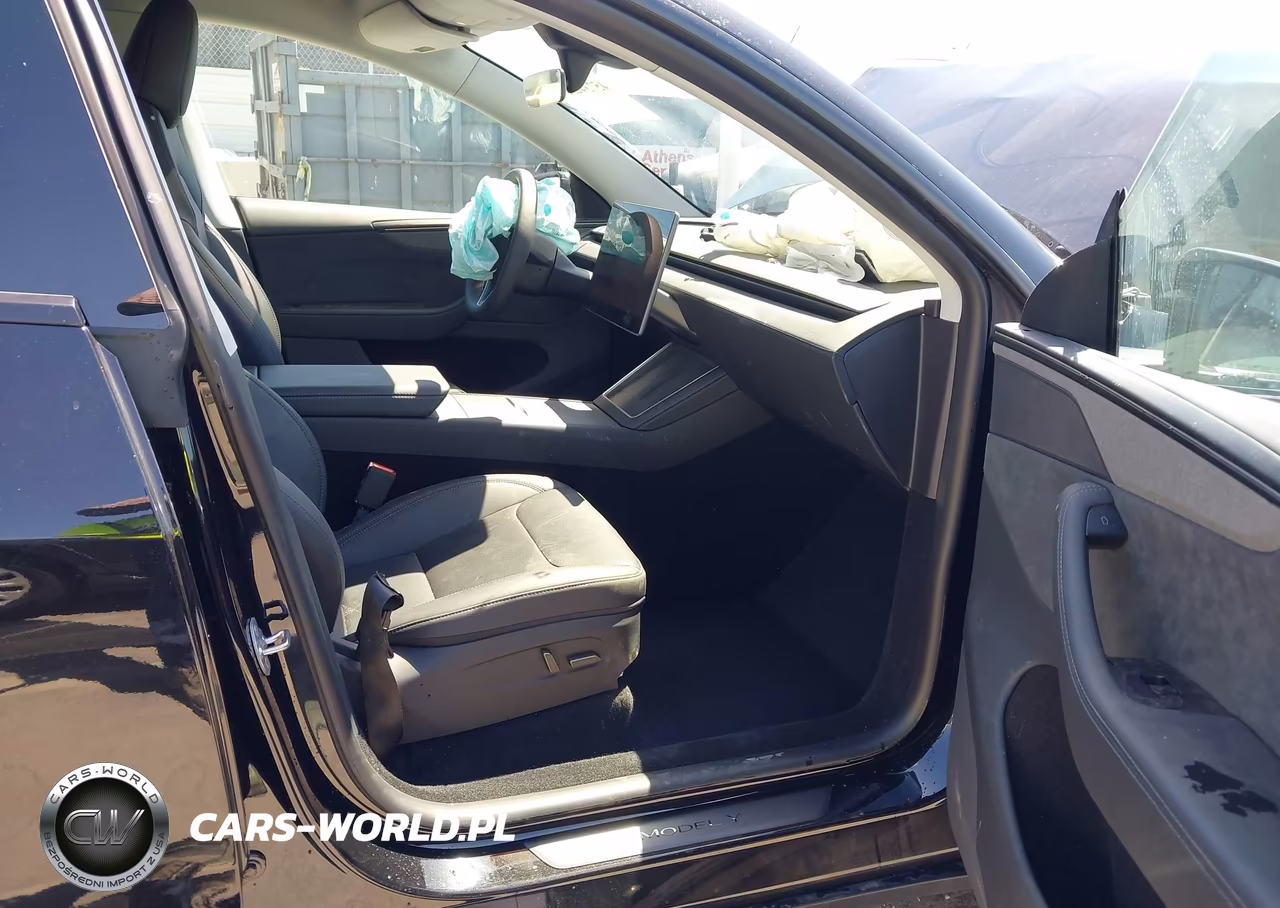 2026 Tesla Model Y All-Wheel Drive-Long Range Launch Series-Premium All-Wheel Drive VIN:7SAYGDEE4TF543614 - 5