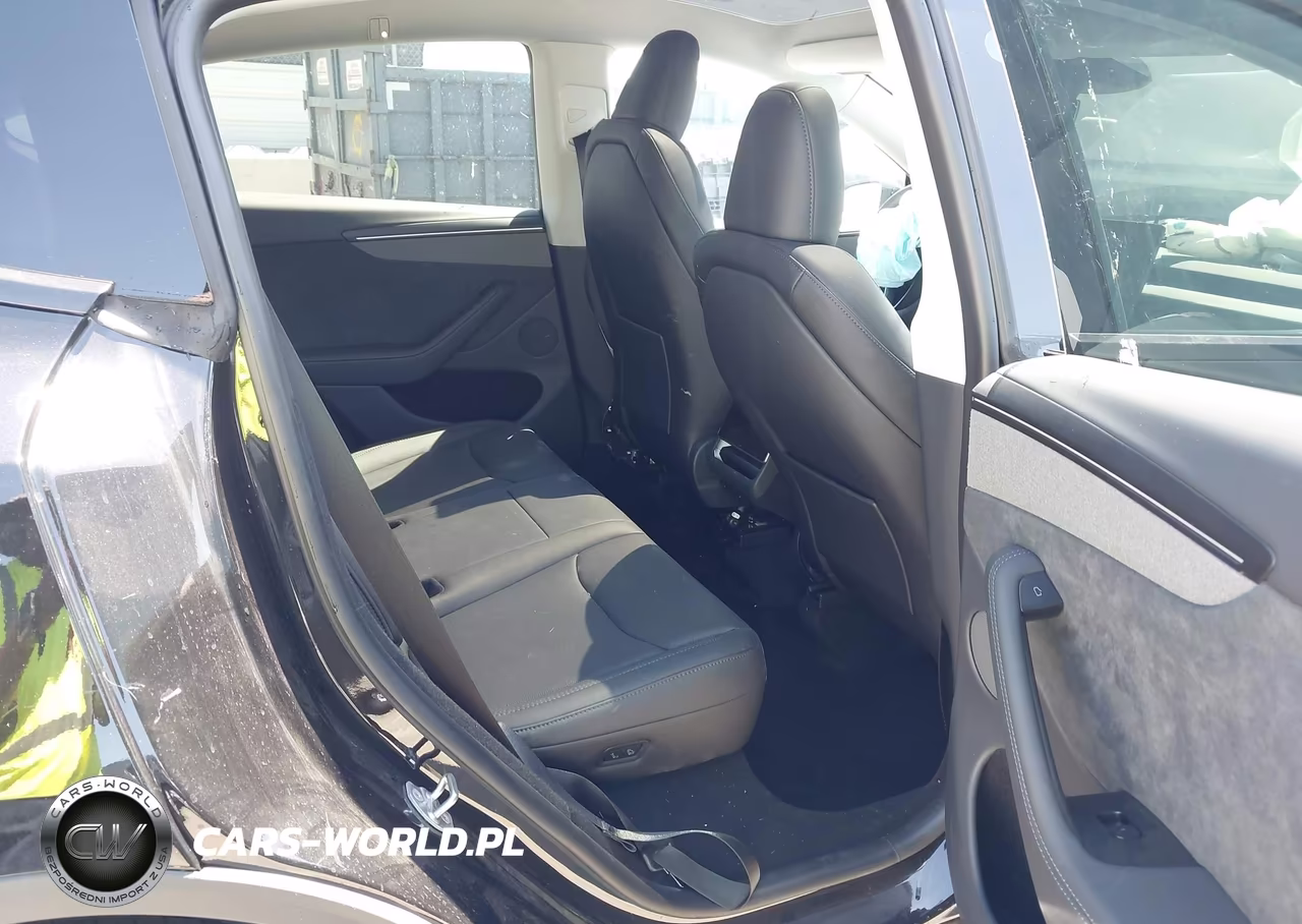 2026 Tesla Model Y All-Wheel Drive-Long Range Launch Series-Premium All-Wheel Drive VIN:7SAYGDEE4TF543614 - 8