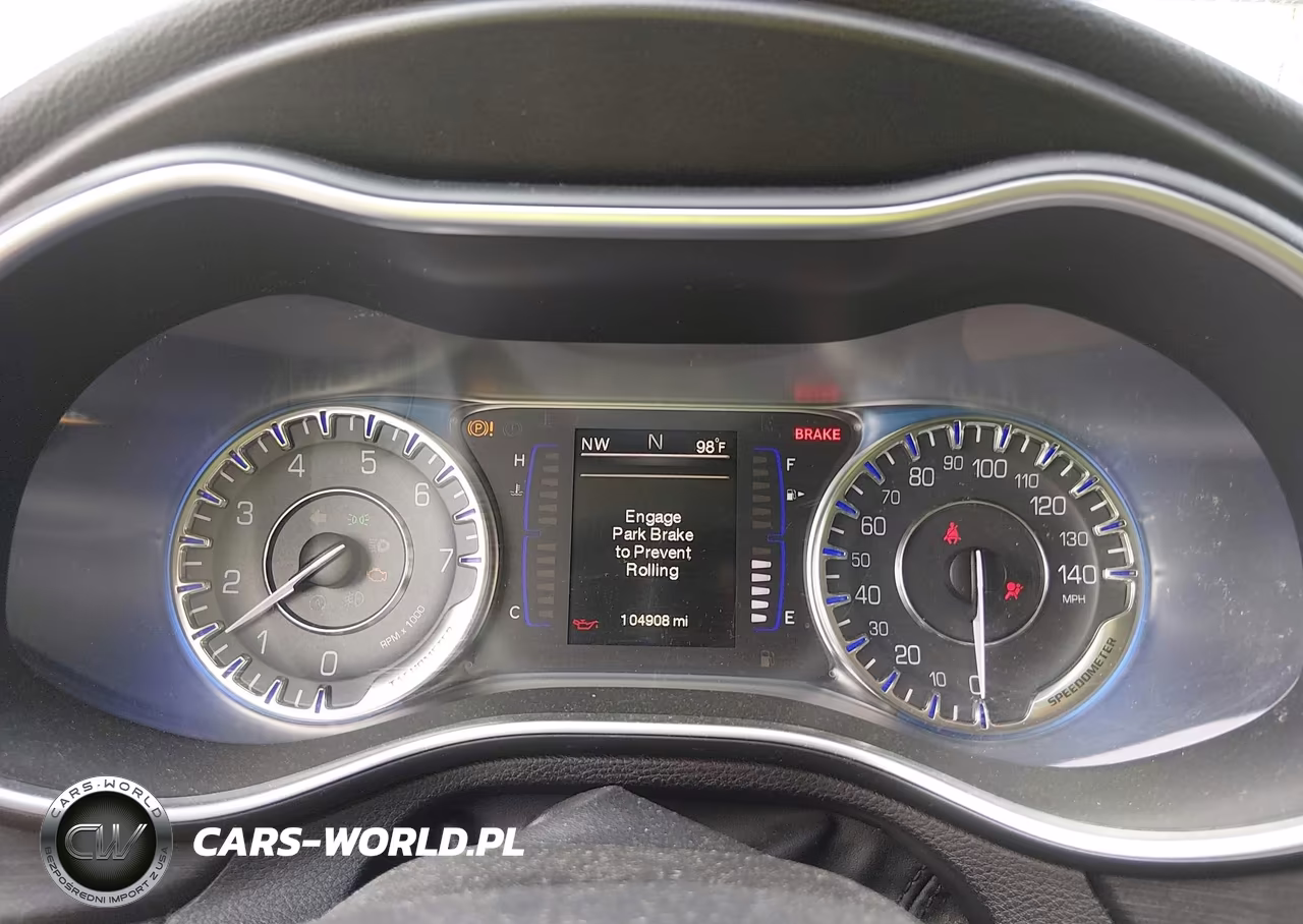 2015 Chrysler 200 Limited VIN:1C3CCCAB1FN635945 - 7