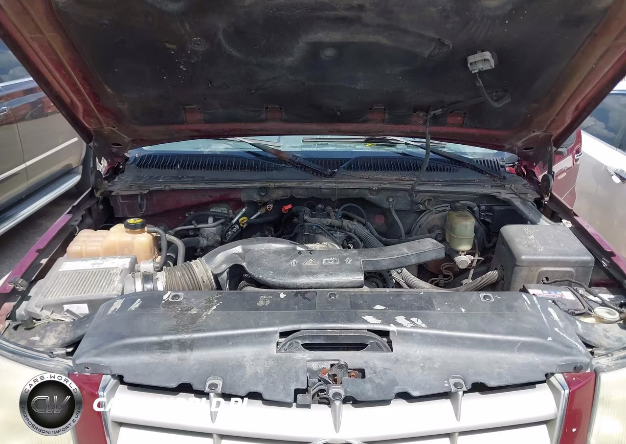 2002 Cadillac Escalade Standard VIN:1GYEC63TX2R121133 - 10