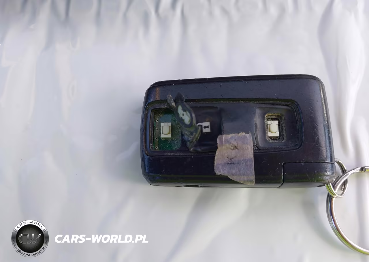 2005 Toyota Prius VIN:JTDKB20U753038073 - 11