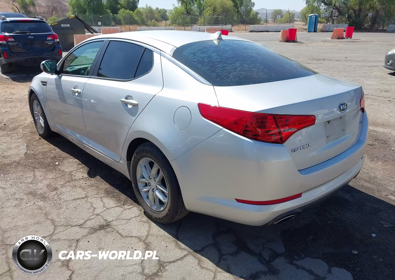 2012 Kia Optima Lx VIN:5XXGM4A72CG027371 - 3