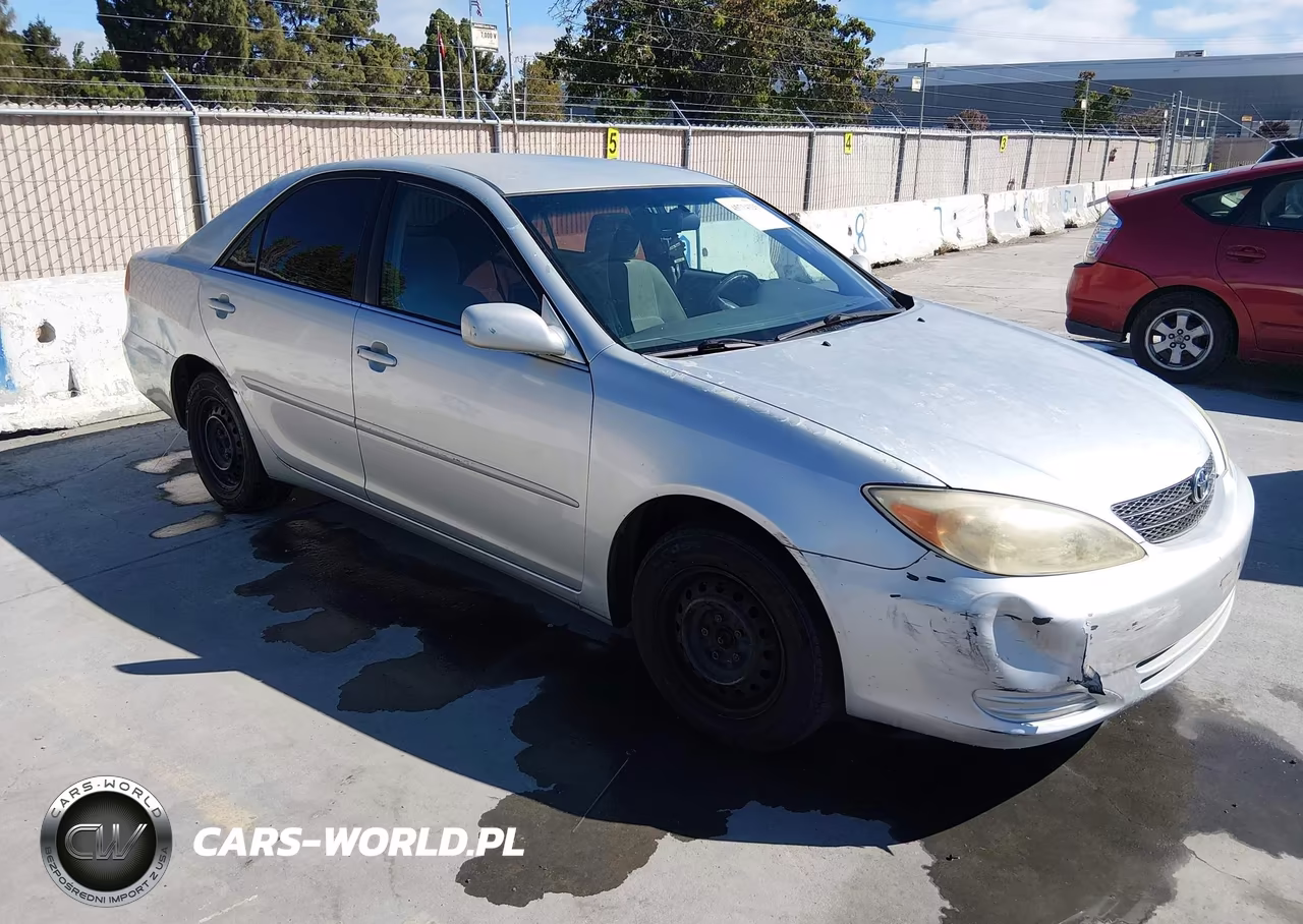 2002 Toyota Camry Le VIN:4T1BE32K72U500433 - 3