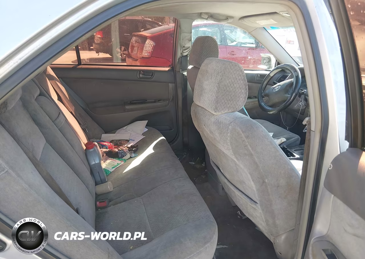 2002 Toyota Camry Le VIN:4T1BE32K72U500433 - 8