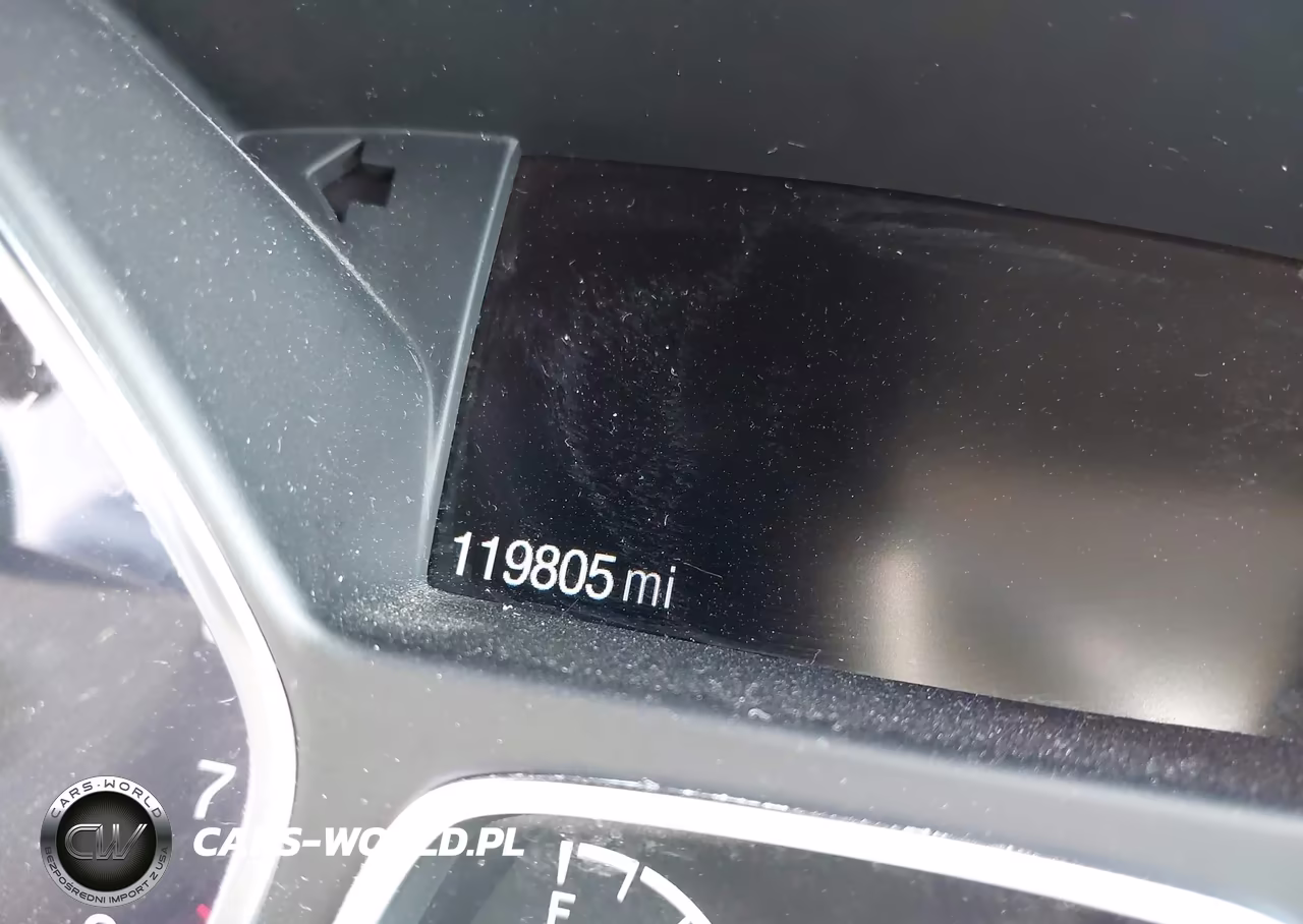 2018 Ford Escape VIN:1FMCU9GDXJUC88601 - 15
