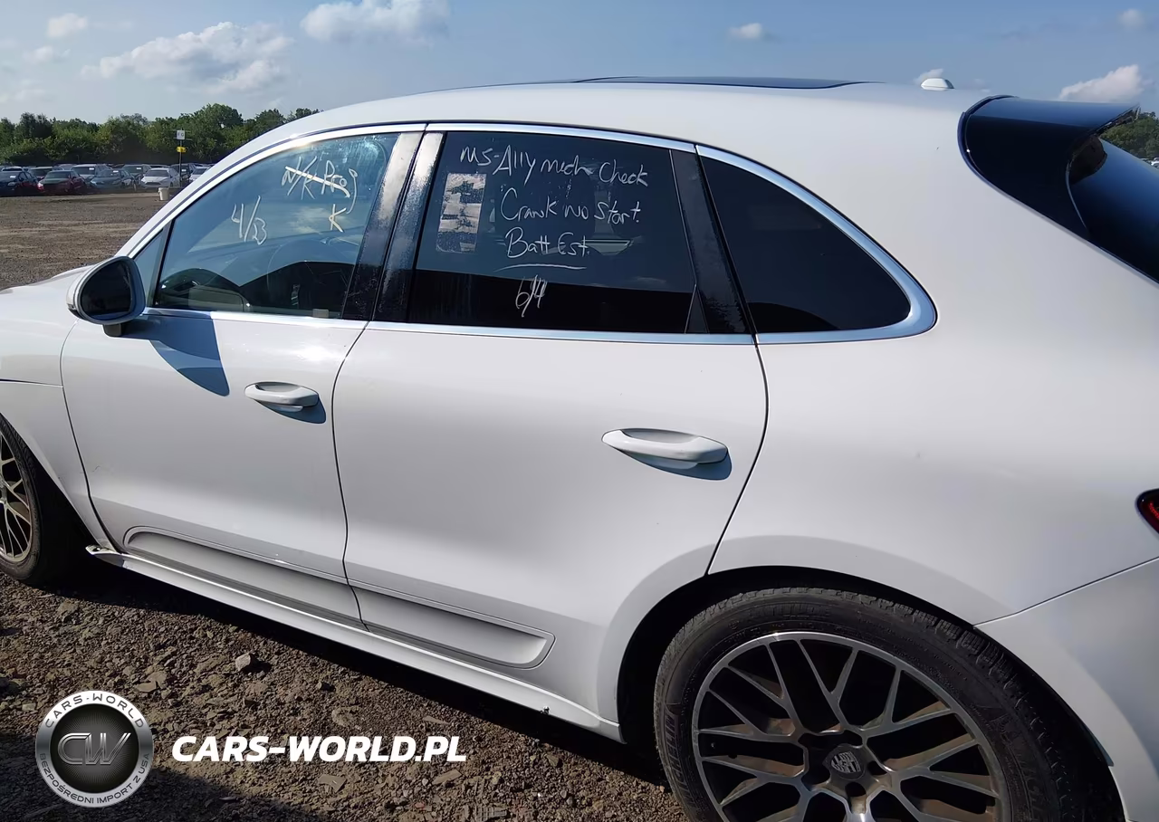 2015 Porsche Macan Turbo VIN:WP1AF2A5XFLB90839 - 14