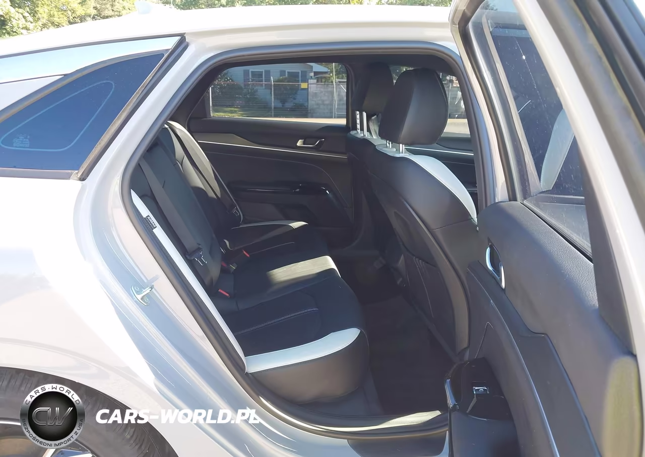 2025 Kia K5 Gt-Line VIN:KNAG64J76S5366225 - 8