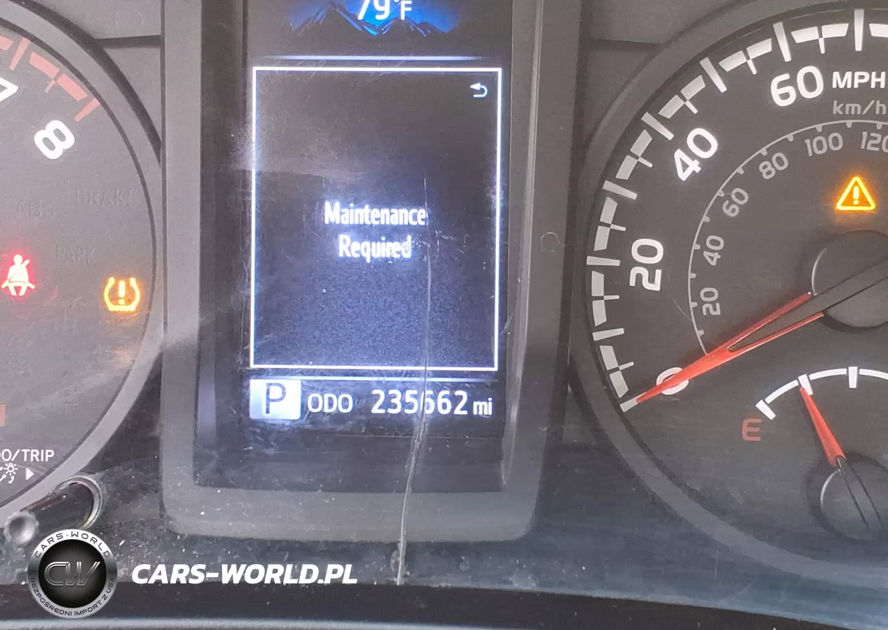 2018 Toyota Tacoma Sr VIN:5TFRX5GN7JX105967 - 15
