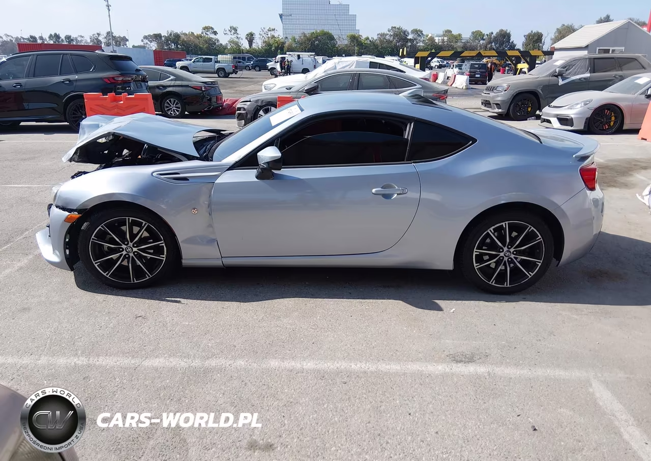 2017 Toyota 86 VIN:JF1ZNAA1XH8703629 - 13
