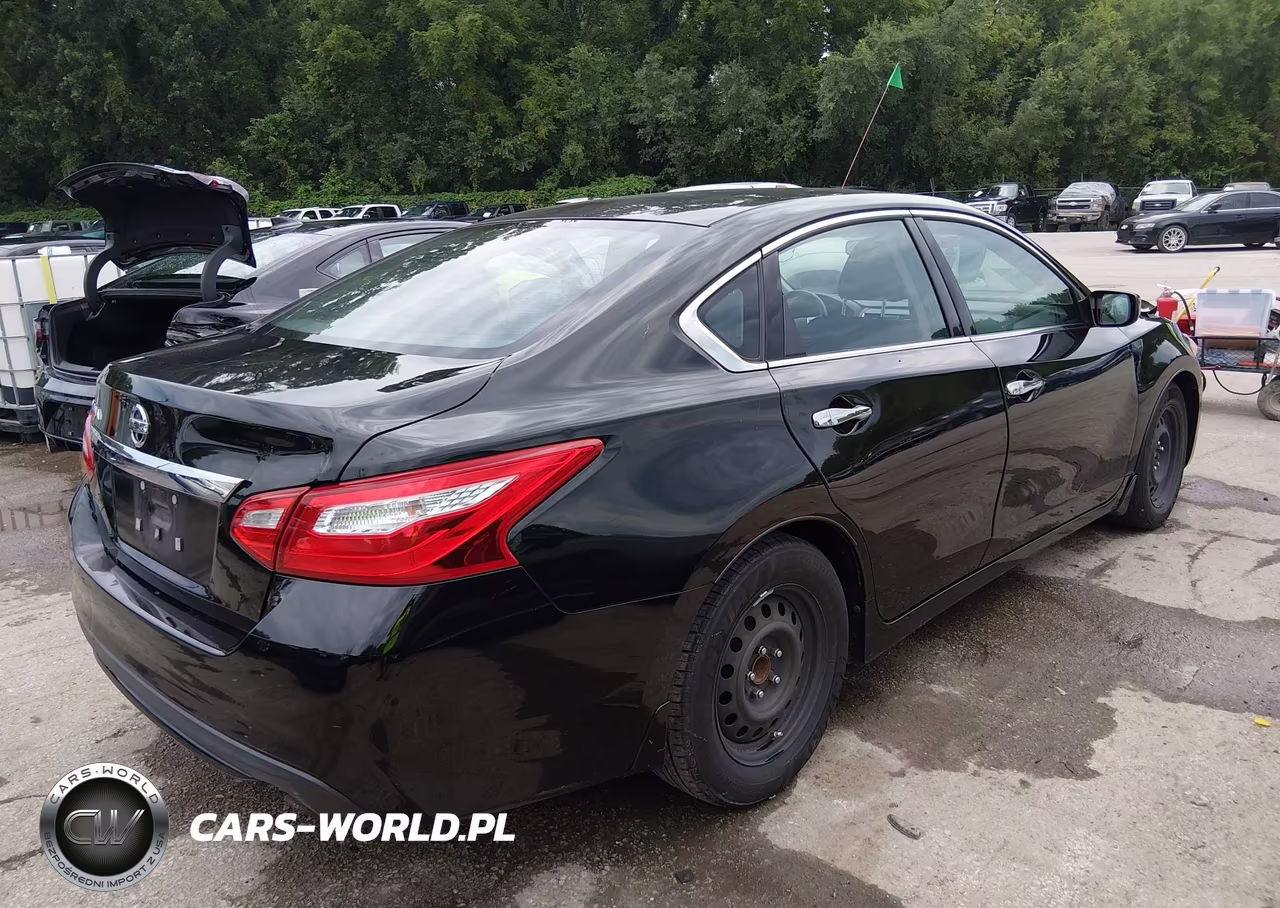 2017 Nissan Altima 2.5 S VIN:1N4AL3AP2HN353482 - 4