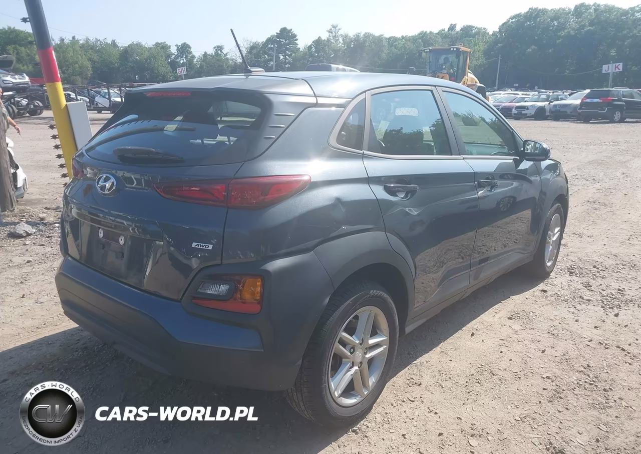2018 Hyundai Kona Se VIN:KM8K1CAAXJU136866 - 4