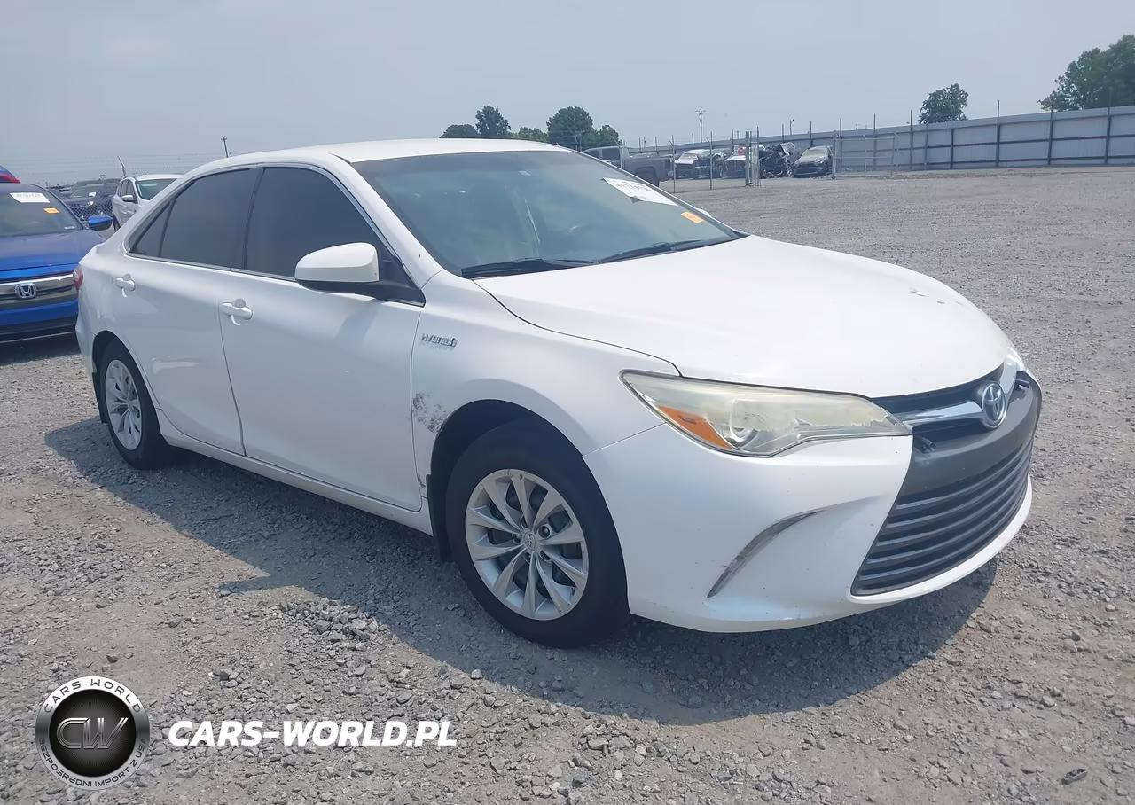 2015 Toyota Camry Hybrid Le – zdjęcie 1 z 16