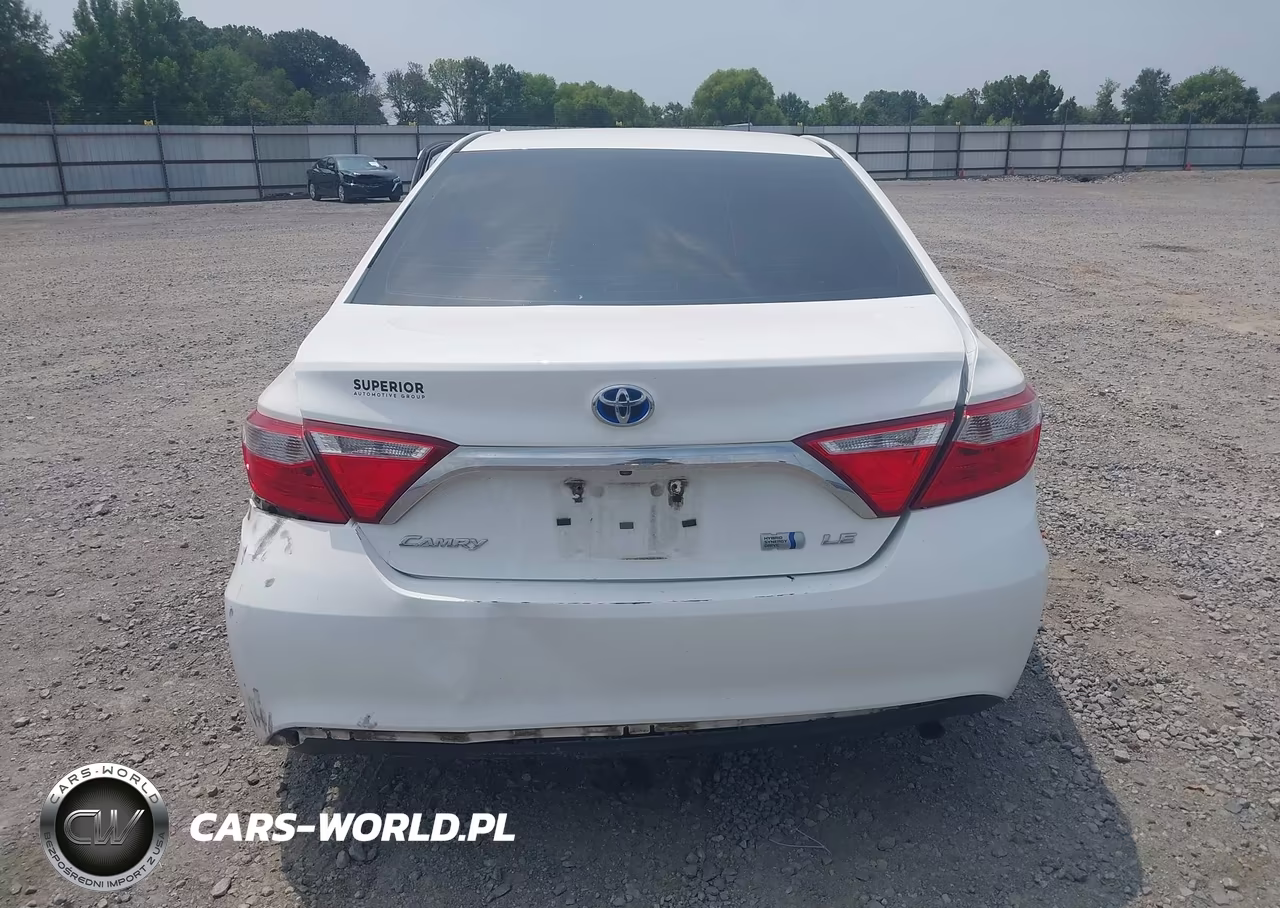 2015 Toyota Camry Hybrid Le VIN:4T1BD1FK3FU147390 - 16