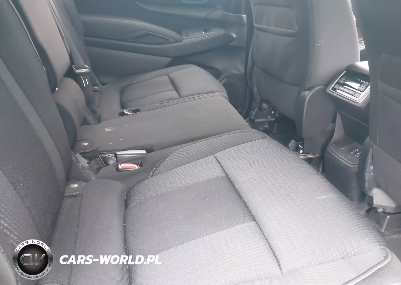 2024 Subaru Ascent Premium 8-Passenger VIN:4S4WMACD9R3450899 - 8