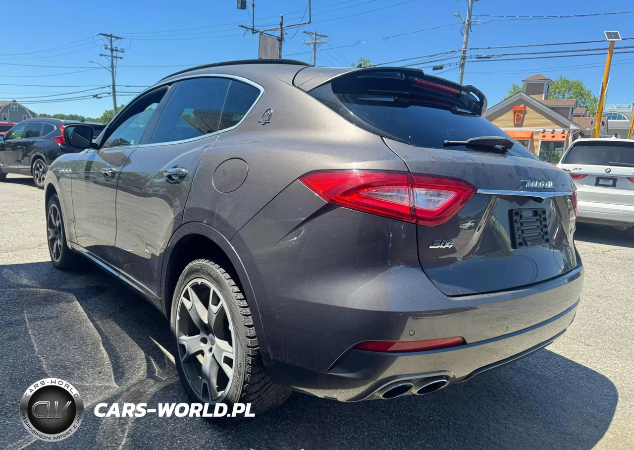 2018 Maserati Levante S Sport VIN:ZN661YUS3JX269795 - 3