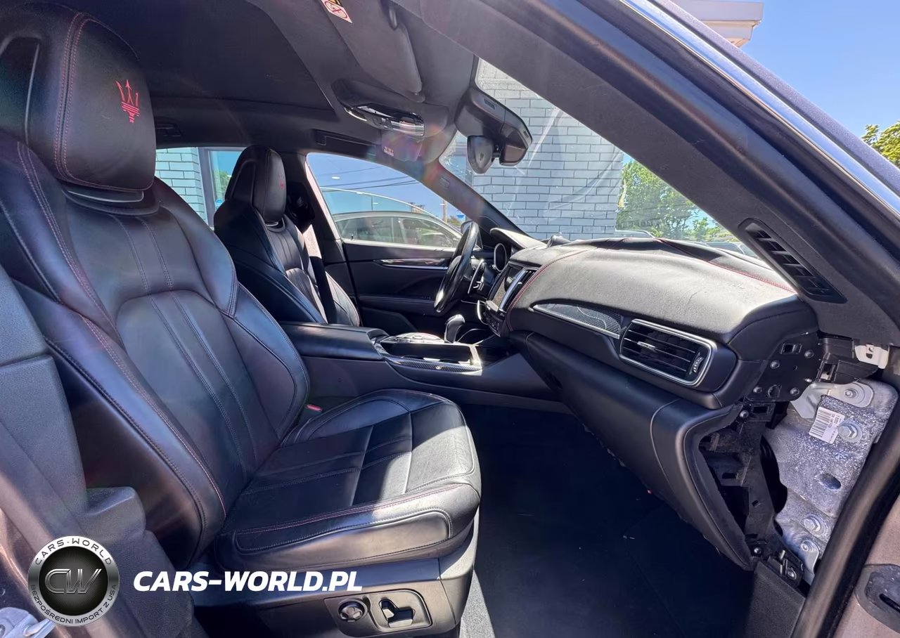 2018 Maserati Levante S Sport VIN:ZN661YUS3JX269795 - 5