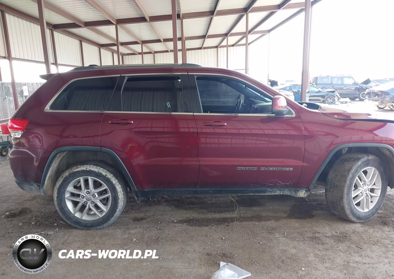 2017 Jeep Grand Cherokee Laredo VIN:1C4RJFAG6HC710887 - 13