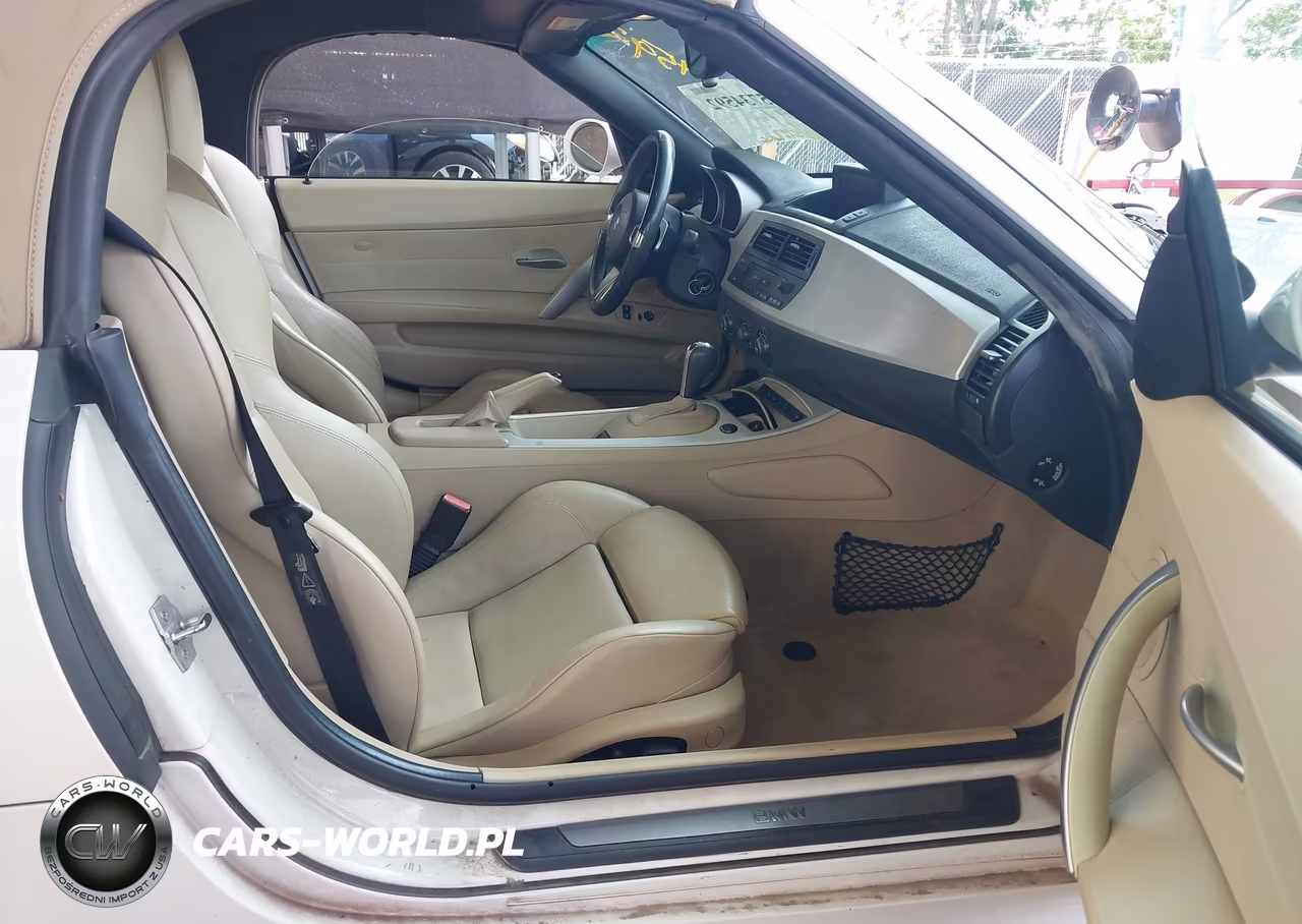 2006 BMW Z4 3.0Si VIN:4USBU53516LX01309 - 5