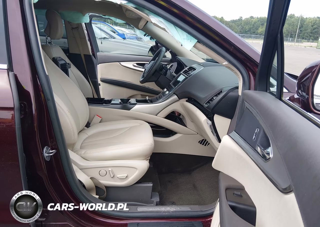 2019 Lincoln Nautilus Standard VIN:2LMPJ8J93KBL58041 - 5