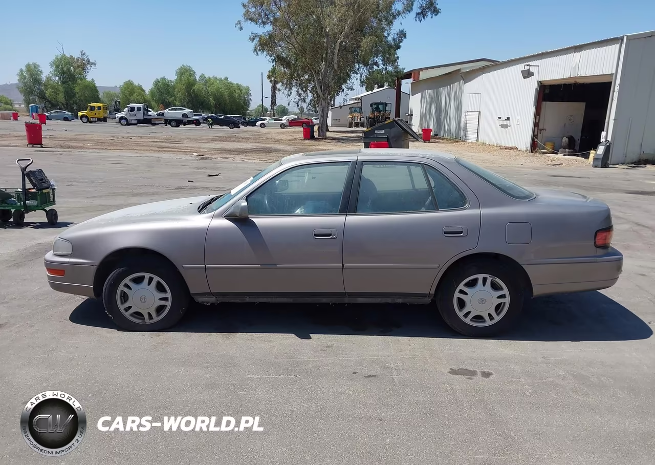 1994 Toyota Camry Le VIN:JT2GK12E5R0033766 - 14