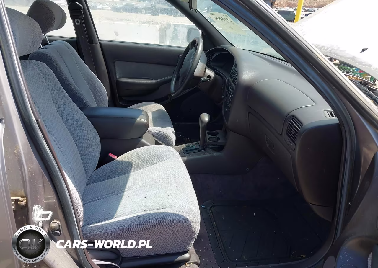 1994 Toyota Camry Le VIN:JT2GK12E5R0033766 - 5