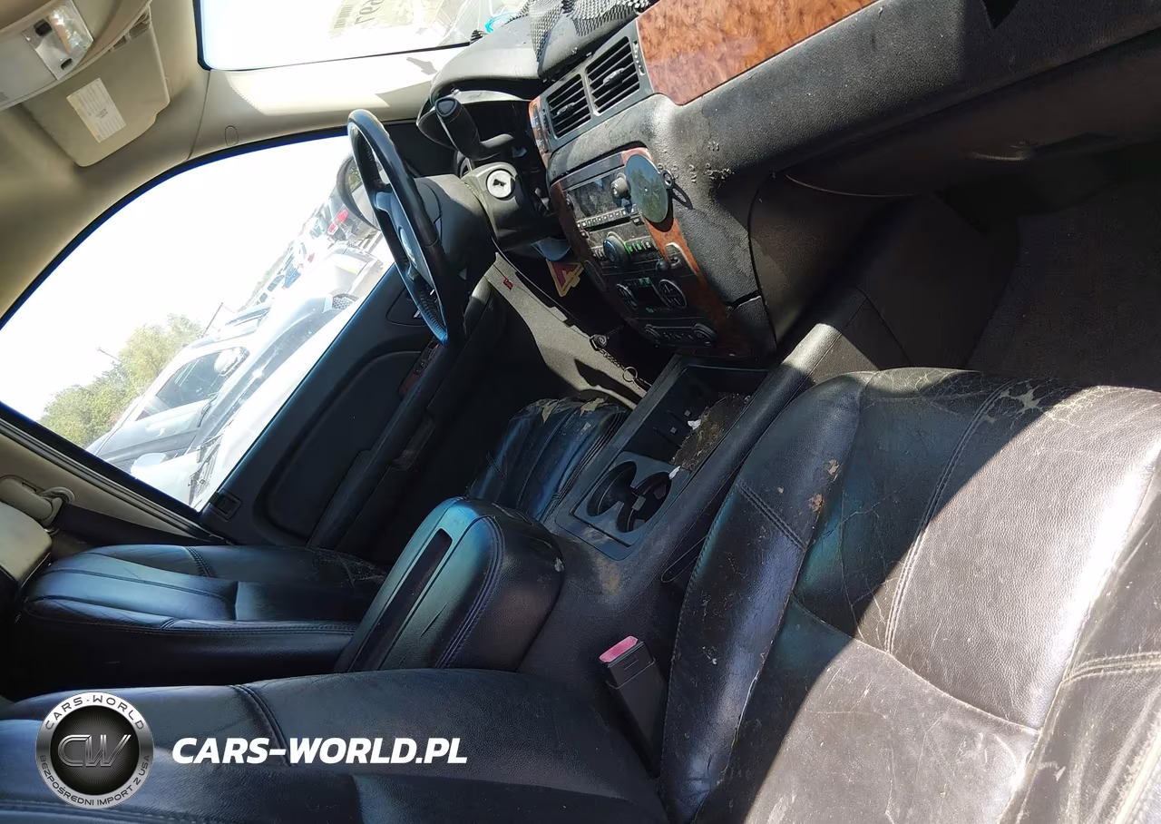 2007 Chevrolet Suburban Lt VIN:3GNFC16JX7G102104 - 5