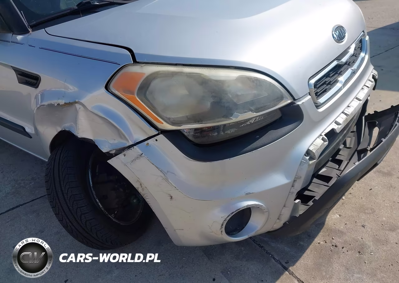 2012 Kia Soul + VIN:KNDJT2A65C7376859 - 12